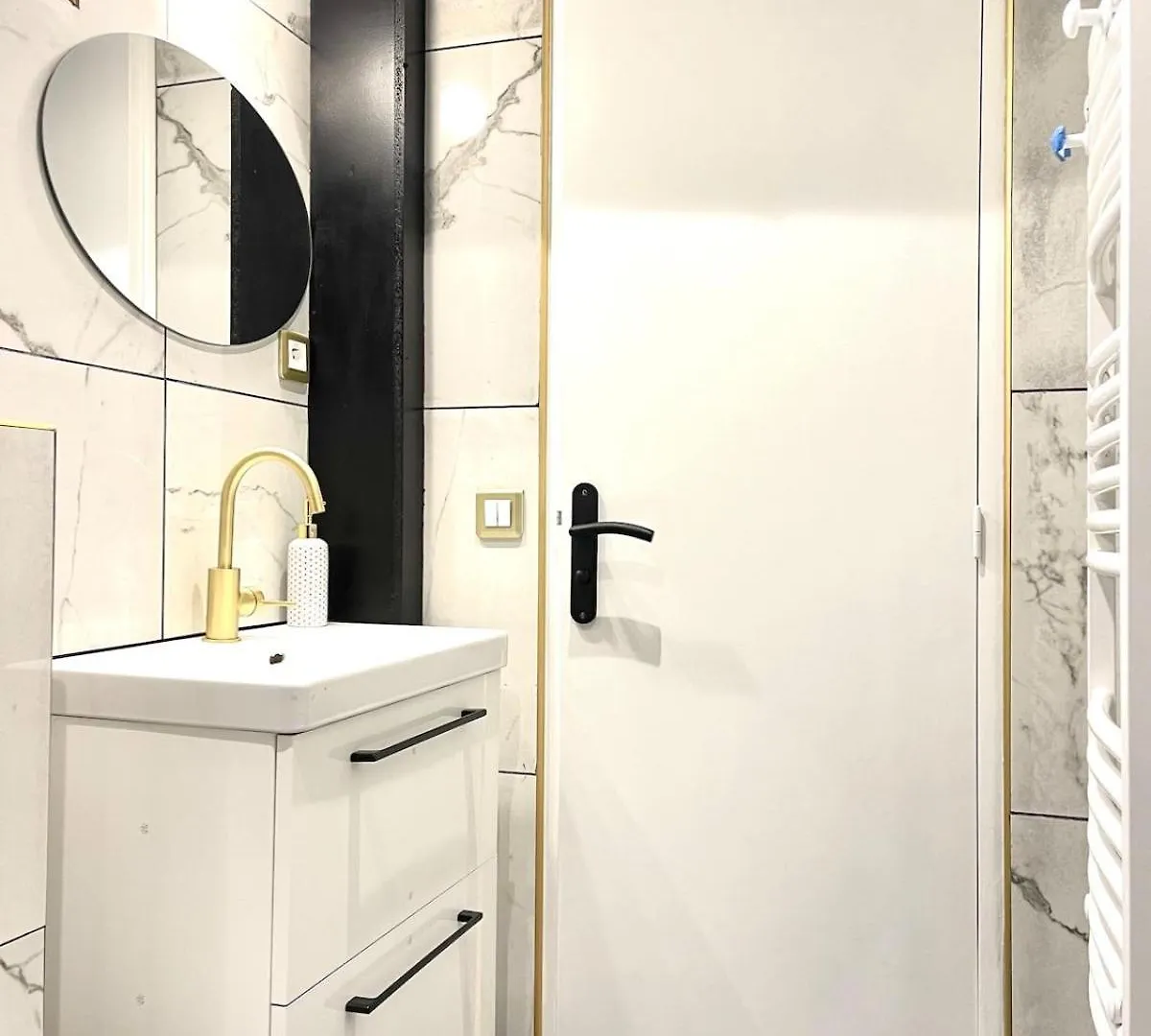 Apartment - Paris 11Th France